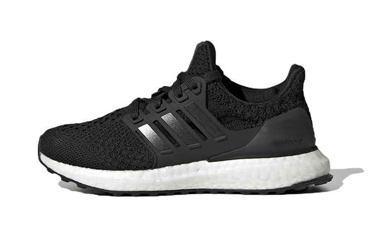 Кроссовки adidas ULT DNA (черно-белые)