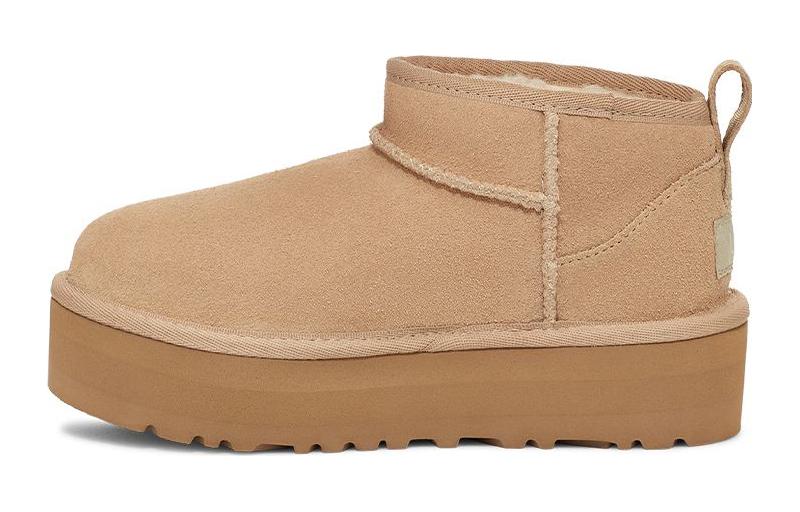 Детские ботинки UGG с круглым носком (песочные)