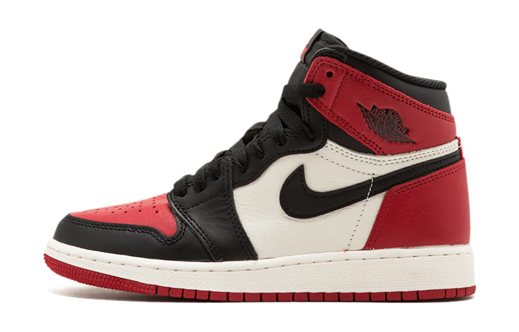 Кроссовки Jordan 1 Retro High Bred Toe (черно-бело-красные)