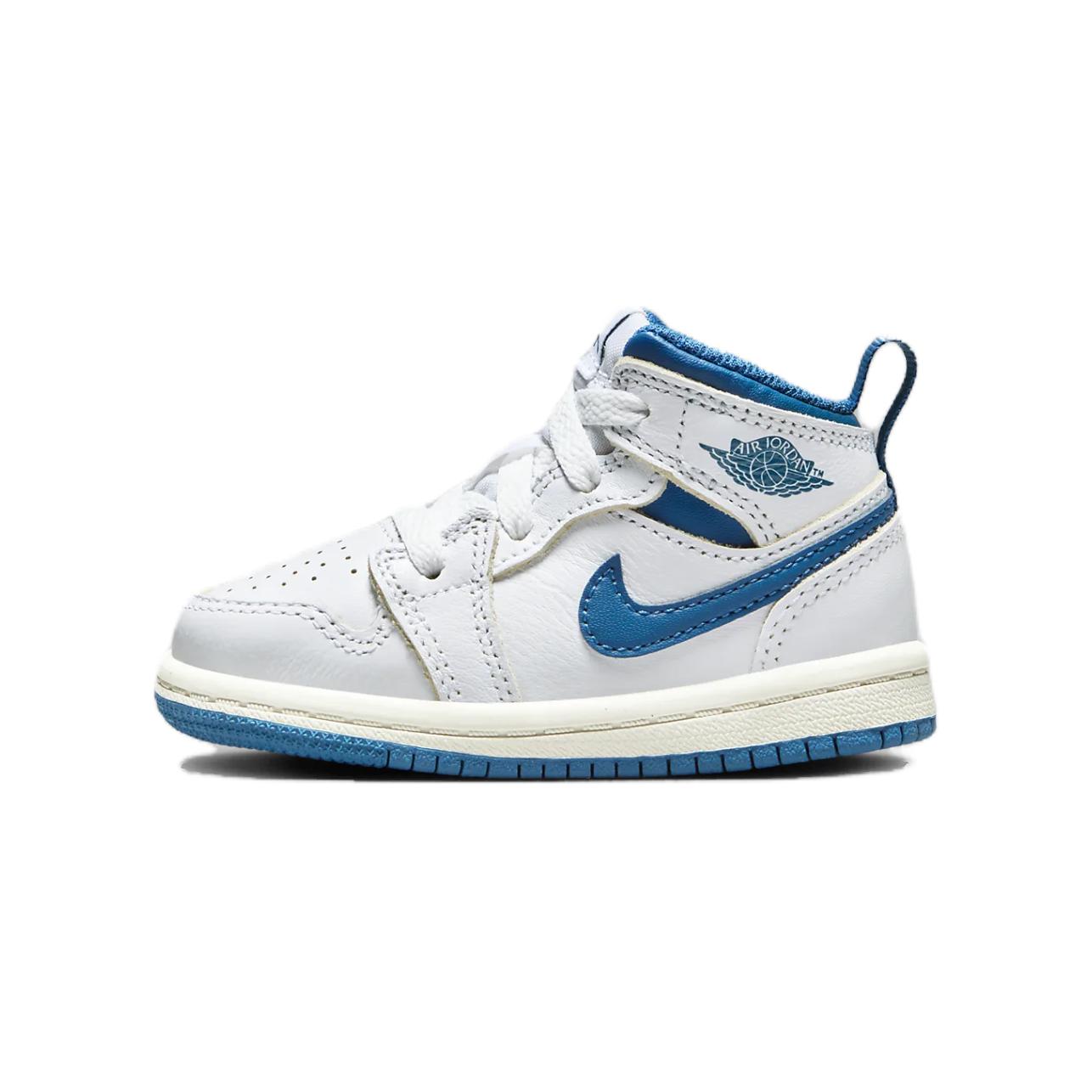 Детские кроссовки Jordan Air Jordan 1 Mid SE (бело-синие)