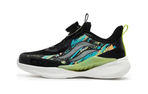 Xtep Hydrogen Wind 5.0, comfortable and simple, shock-absorbing, wear-resistant and breathable, low-cut children's running shoes, black/celery green, small and medium-sized children