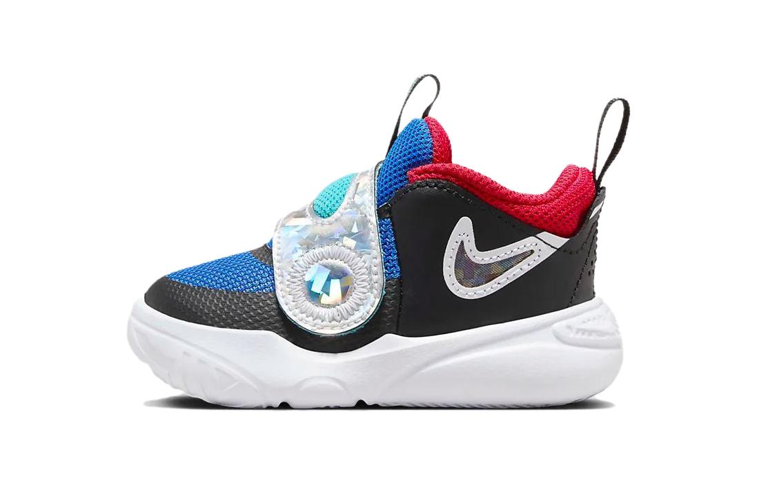 Кроссовки Nike Team Hustle D 11 (черно-белые)