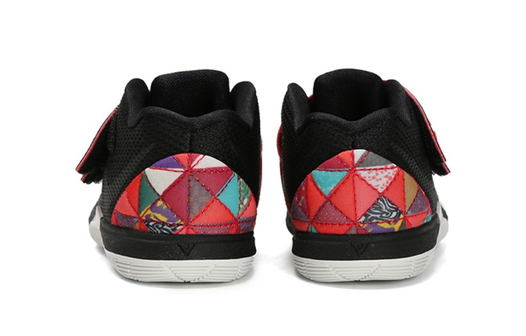 Детские кроссовки Nike NikeKyrie 5 CNY (черно-красные) — фото 5