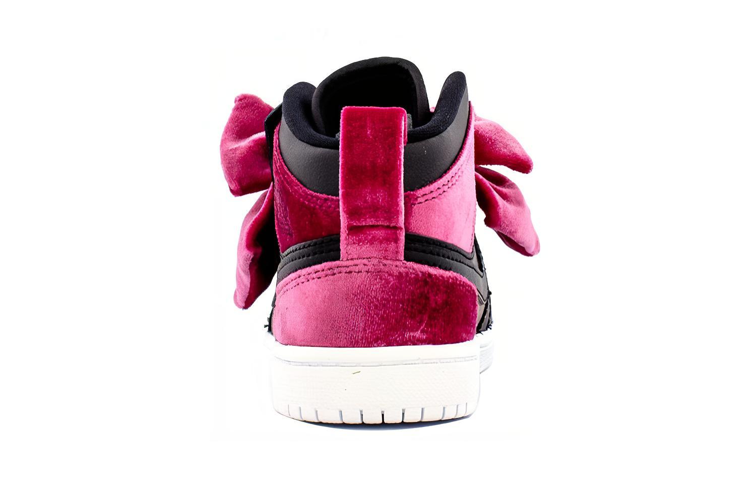 Детские кроссовки Jordan Air Jordan 1 Mid Bow "Black Noble Red" (черно-розовые) — 玫红/黑 — фото 3