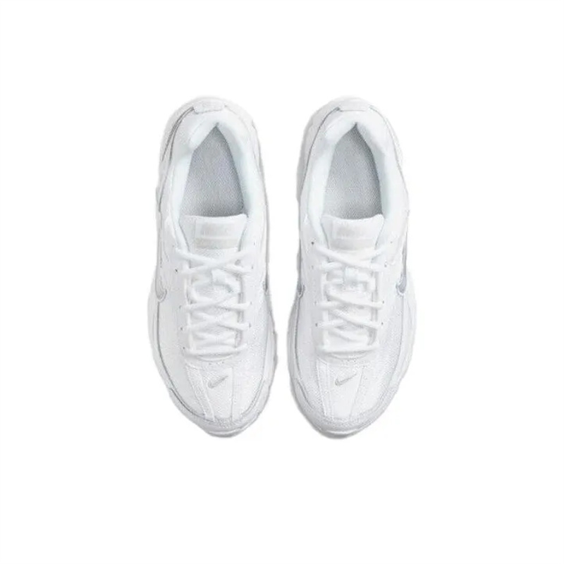 Nike Initiator Low top Running Shoes Women’s Silver