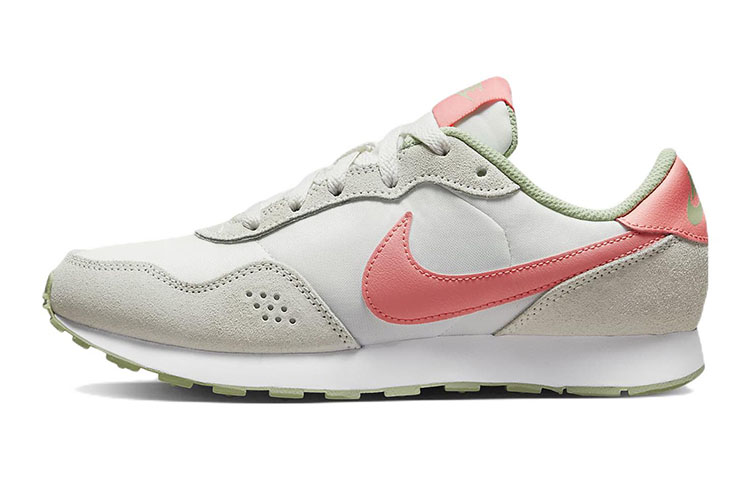 Кроссовки Nike MD Valiant (серо-розовые)