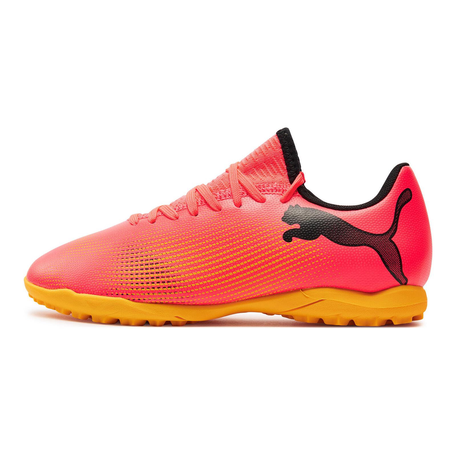 Детские бутсы PUMA Future Play 7 PLAY TT (красно-черно-желтые)
