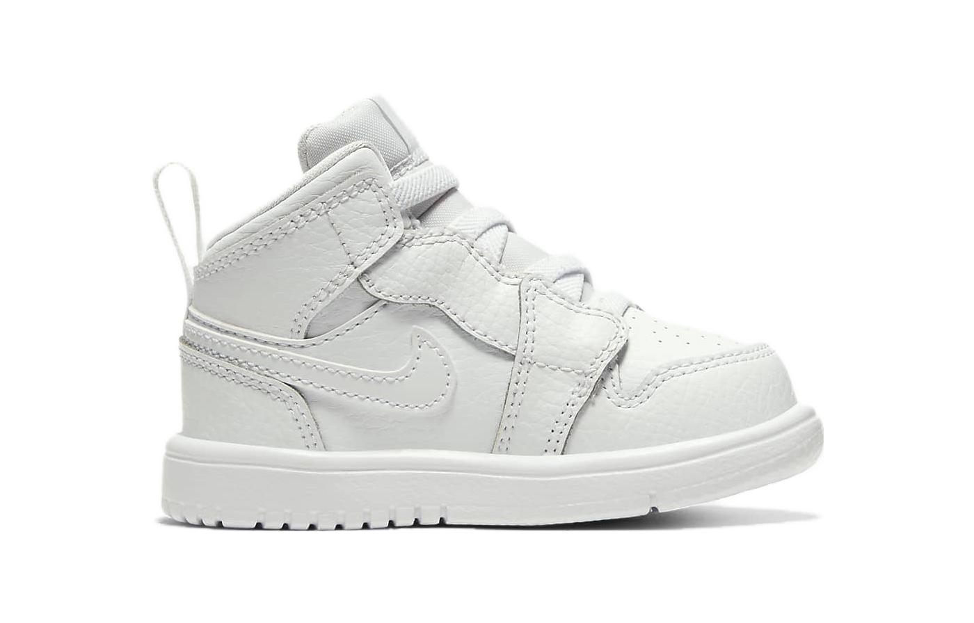 Кроссовки Jordan Air Jordan 1 (бело-черные) — фото 3