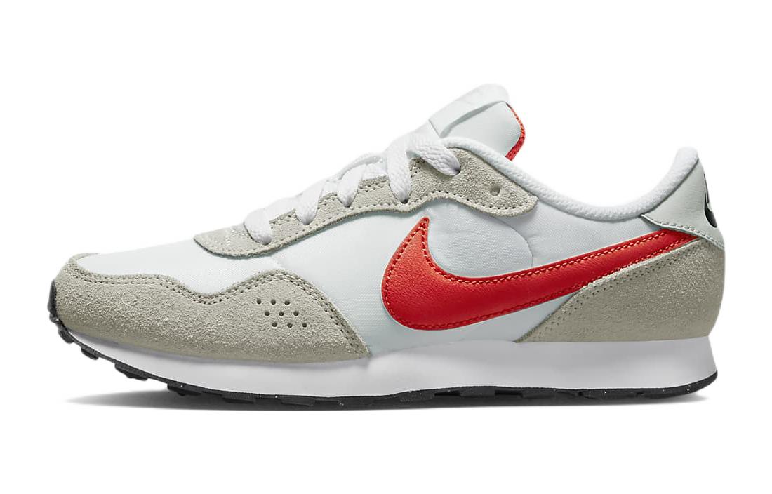 Кроссовки Nike Nike MD Valiant GS (/серо-белые)