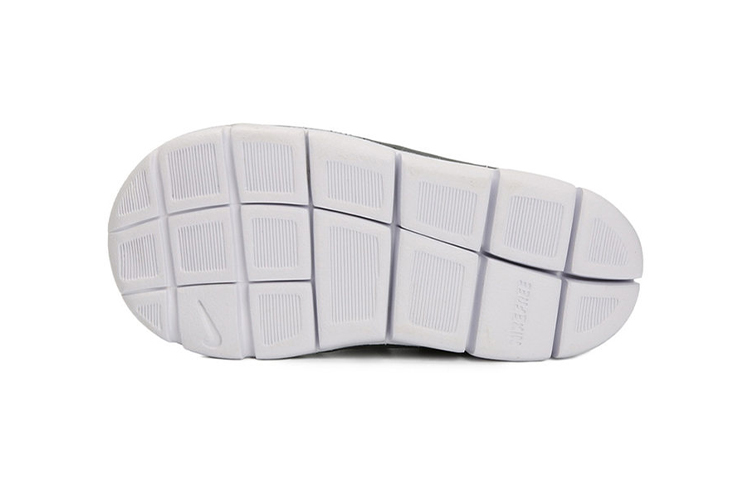 Детские кроссовки Nike Dynamo Free SE (черный) — Чёрный — фото 6