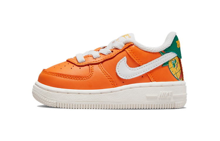 Детские кроссовки Nike Air Force 1 LV8 (оранжево-белые)