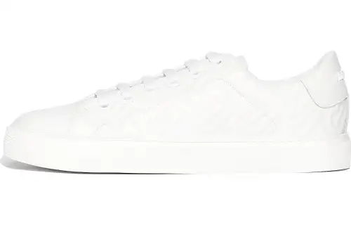 Burberry Low top Skateboard Shoes Women's