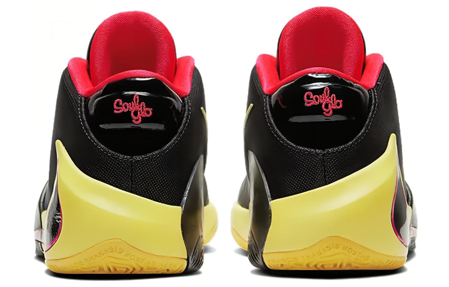 Кроссовки Nike Freak 1 GS (черно-белые) — фото 4