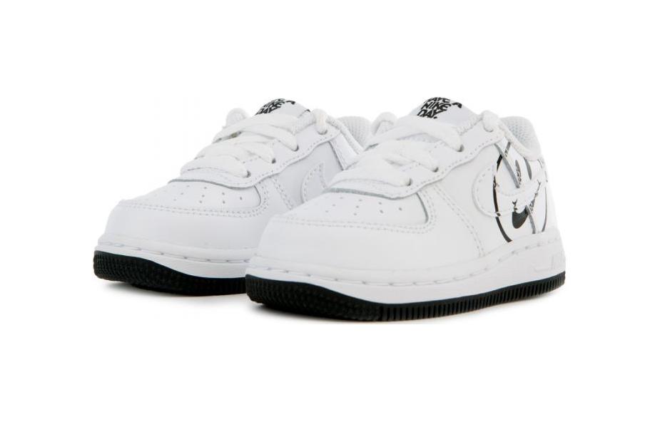 Детские кроссовки Nike Air Force 1 LV8 "Have A Nike Day" (бело-черный) — фото 4