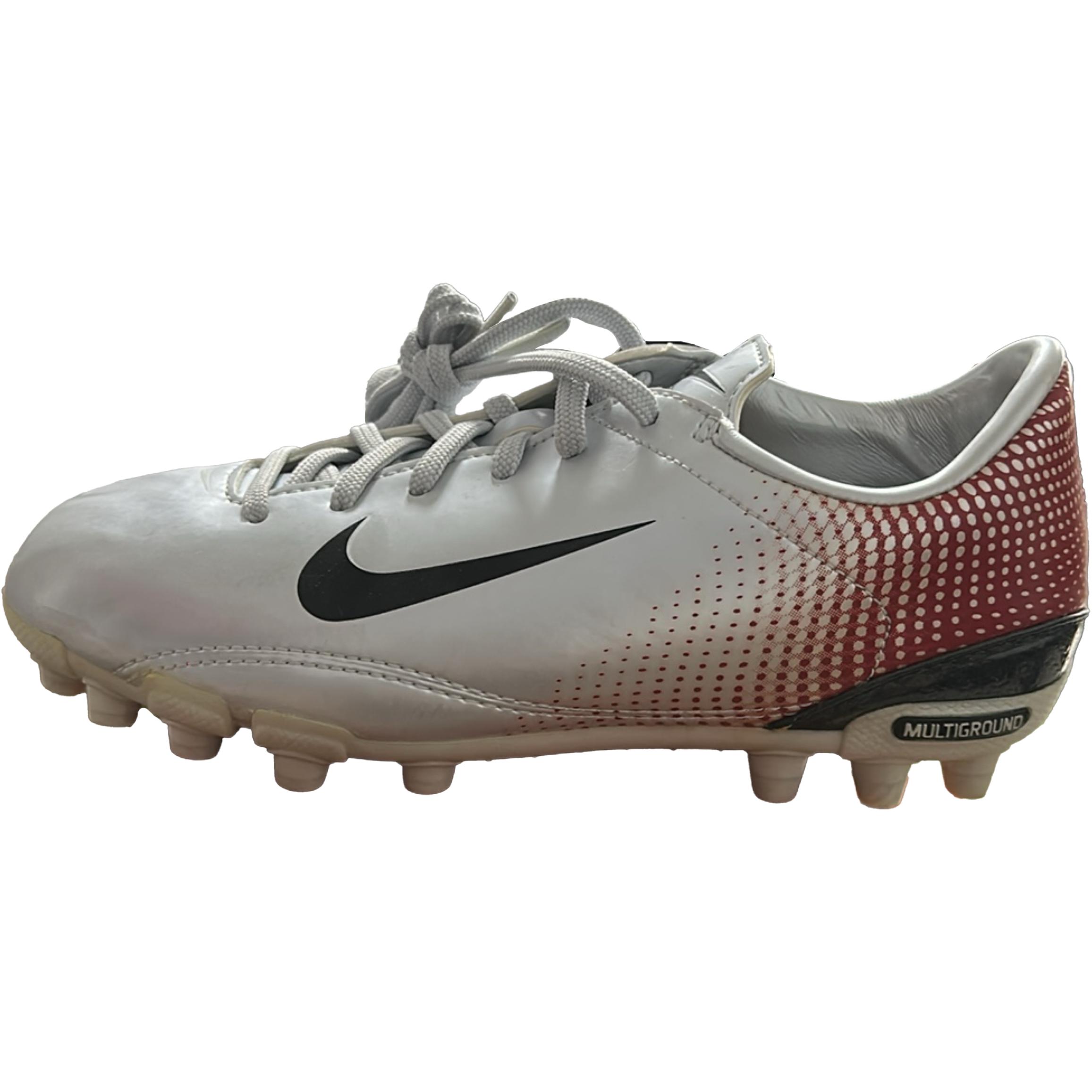 Детские кроссовки Nike Jr Steam MG AF (белые)