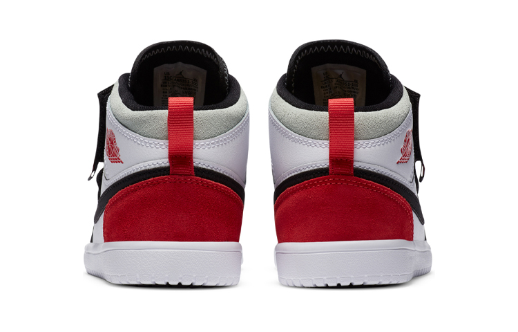 Детские кроссовки Jordan Air Jordan 1 Mid Alt (черно-бело-красные) — Чёрныйбелыйкрасный — фото 7