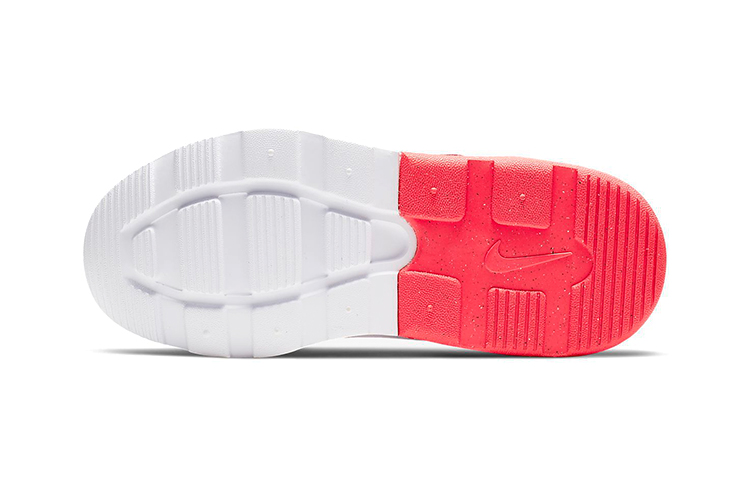 Детские кроссовки Nike Air Max Motion (черно-бело-красные) — фото 4