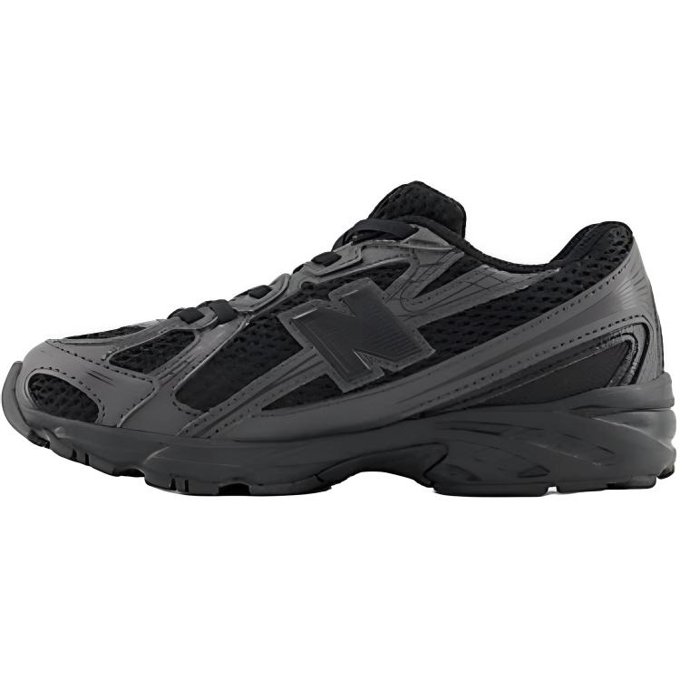 Детские кроссовки New Balance New BalanceNB 740 (черный)