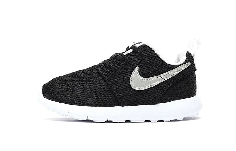 Кроссовки Nike Roshe One (черные)