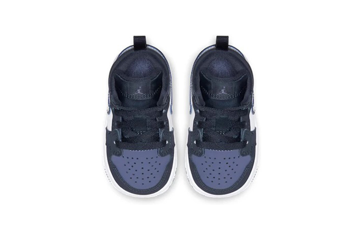 Кроссовки Jordan Air Jordan 1 Mid Sanded Purple (черно-фиолетовые) — фото 4