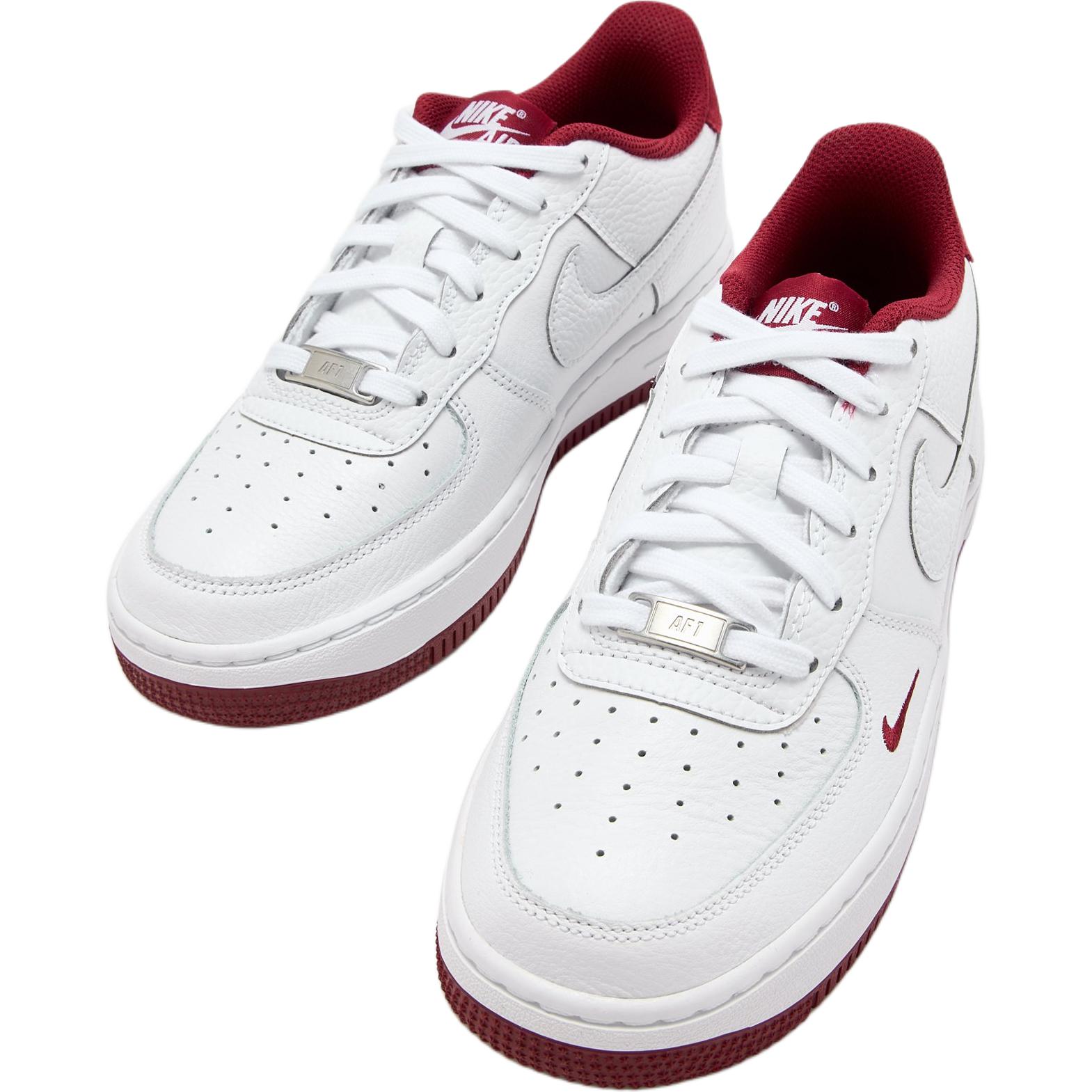 Кеды Nike Air Force 1 Lv8 (бело-красные) — фото 3