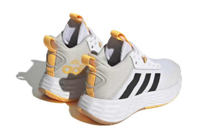 Детские кроссовки adidas OwnTheGame 2.0 K (бело-черно-желтые) — фото 6