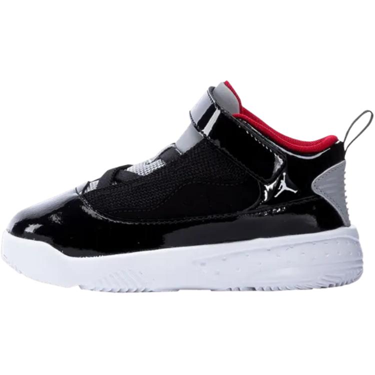Детские кроссовки Jordan Max Aura 2 (черные)