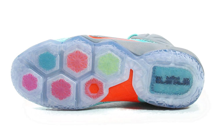 Баскетбольные кроссовки Nike Lebron 12 NSRL — фото 5