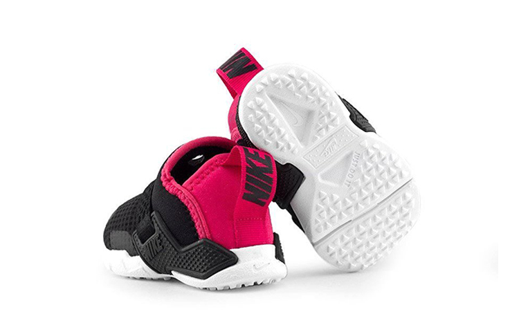 Детские кроссовки Nike Huarache Extreme (розово-черные) — Розовый / чёрный — фото 6