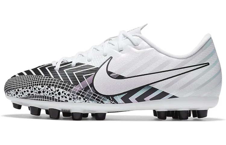 Nike JR Vapor 13 Assassin 13 Academy MDS AG Slip Resistant Abrasion Resistant Low top Kids' Soccer Shoes White Kids'