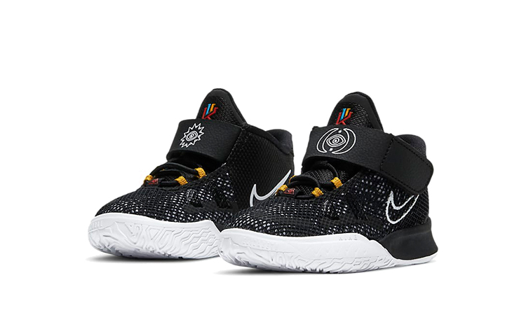 Детские кроссовки Nike Kyrie 7 (черно-белые) — фото 5