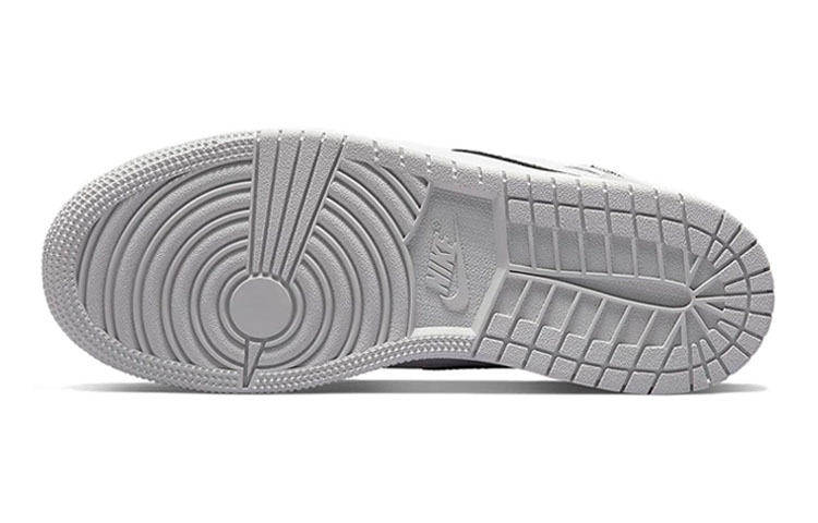 Кроссовки Jordan JordanAir Jordan 1 Retro High OG "Stage Haze" GS (черный / белый) — Чёрный / белый — фото 8