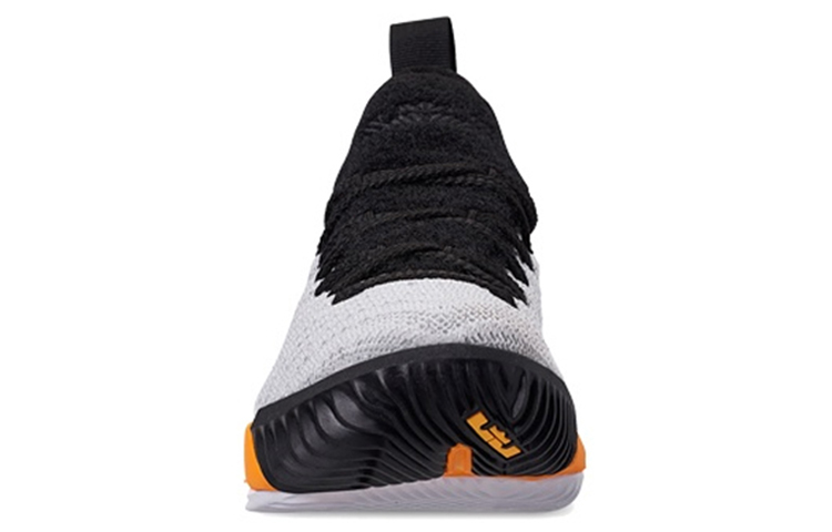 Кроссовки Nike NikeLebron 16 GS (бело-оранжевые) — 白色/橘黄色 — фото 4
