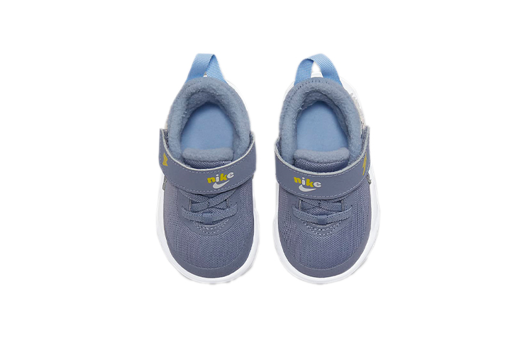Детские кроссовки Nike Team Hustle D 10 (сине-белые) — фото 5