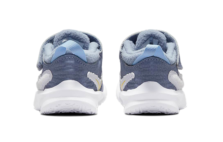 Детские кроссовки Nike Team Hustle D 10 (сине-белые) — фото 6