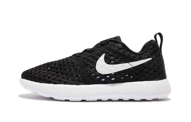 Кроссовки Nike Roshe One Flight Weight (черно-белые)