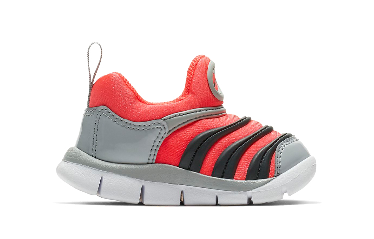Детские кроссовки Nike Dynamo Free (красно-черные) — фото 2