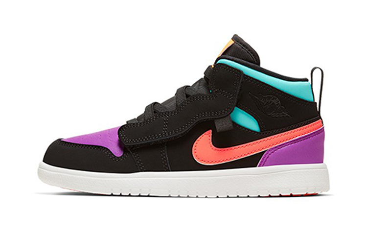 Детские кроссовки Jordan Jordan Air Jordan 1 BP (черно-серо-белые)