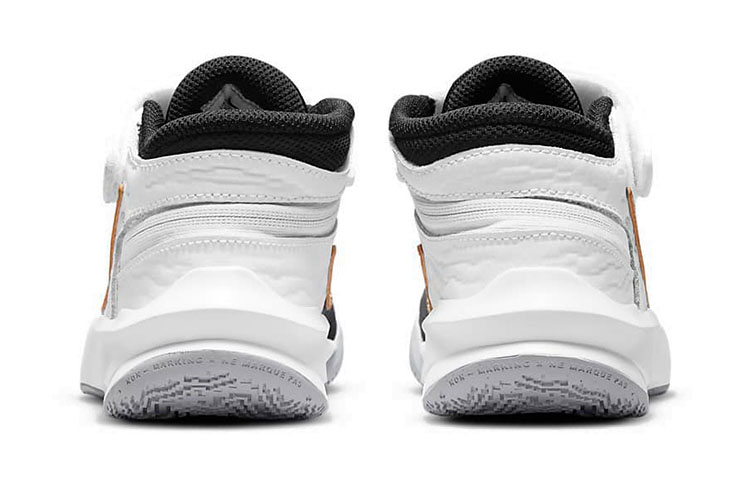 Детские кроссовки Nike Team Hustle D 10 (черно-бело-золотой) — Чёрный / белый / золотой — фото 6