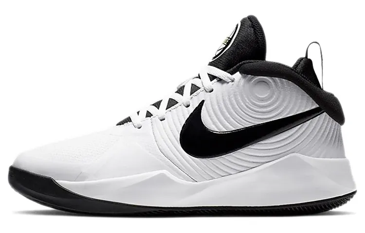 Nike Team Hustle D 9 Basketball Shoes GS