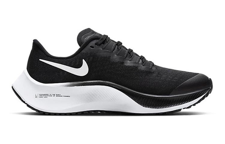 Детские кроссовки Nike Pegasus 37 (черно-белые) — фото 6