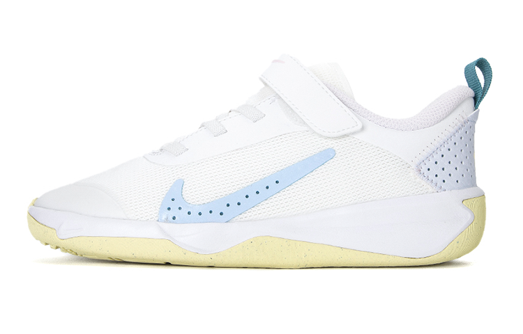 Детские кроссовки Nike Omni Multi-court PS (белые)
