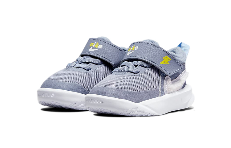 Детские кроссовки Nike Team Hustle D 10 (сине-белые) — фото 4