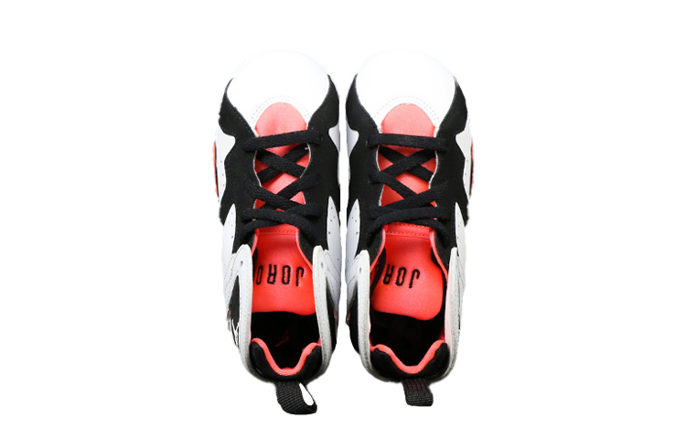 Детские кроссовки Jordan Air 7 Retro "Hot Lava" (бело-черно-оранжевый) — Белый / чёрный / оранжевый — фото 4