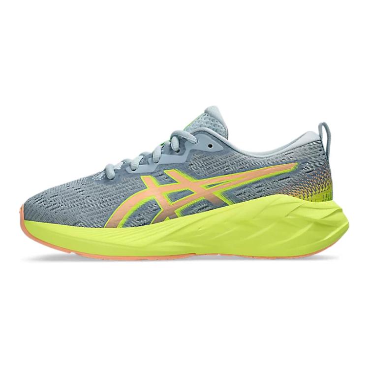 Детские кроссовки ASICS Novablast 4 (желто-серые)