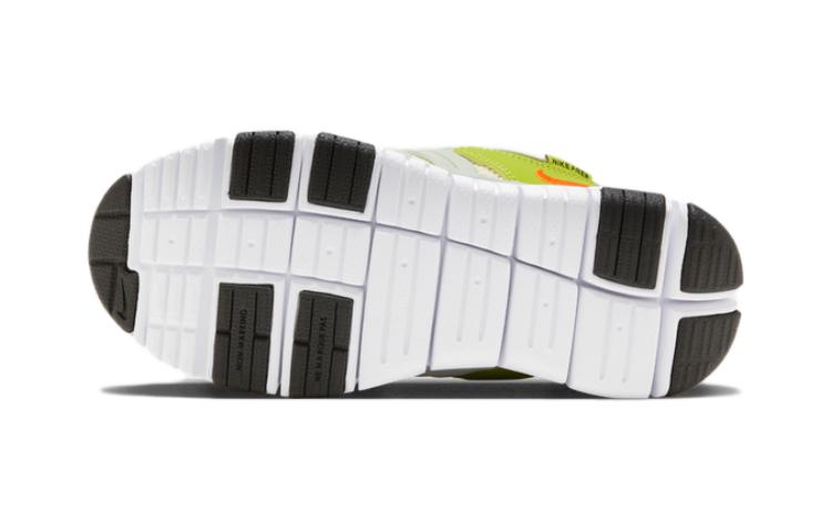 Детские кроссовки Nike Dynamo Free PS (серебристо-зеленые) — Серебристый / зелёный — фото 10