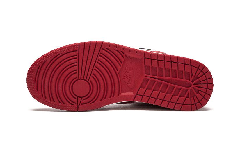 Кроссовки Jordan Air Jordan 1 (красно-бело-черные) — Красный / белый / чёрный — фото 6