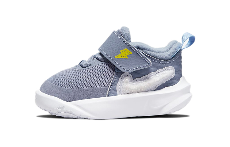 Детские кроссовки Nike Team Hustle D 10 (сине-белые)