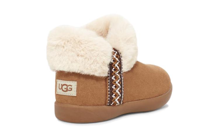 Детские ботинки UGG (каштановые) — фото 4