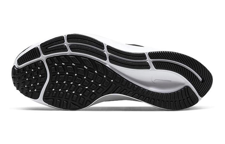 Детские кроссовки Nike Pegasus 37 (черно-белые) — фото 10